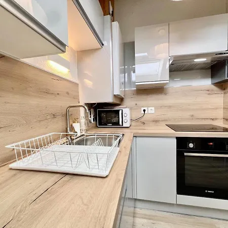T2 Apartment *